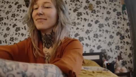 Niki  free tg channel with some photos gifs and info about streams  online show from 10-14-25, 08:59