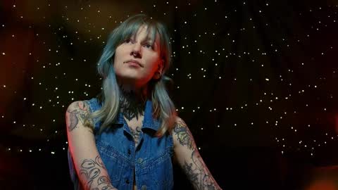 Niki  free tg channel with some photos gifs and info about streams  online show from 12-21-25, 01:51