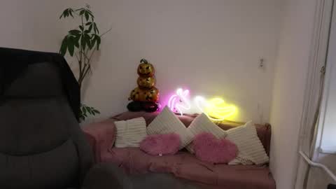 littlestellaspark online show from 10-23-25, 06:45