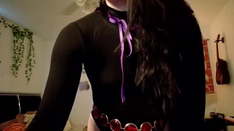 Eliza online show from 10-31-25, 12:17