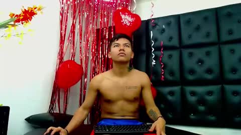 Snapshot of littletommy01 chatting on 02-15-25, 11:14 littletommy01 online show from 02-15-25, 11:14
