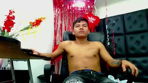 Snapshot of littletommy01 chatting on 02-16-25, 03:26 littletommy01 online show from 02-16-25, 03:26