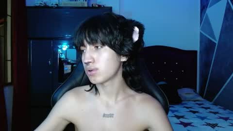 Snapshot of littlextrem chatting on 07-13-26, 02:58 Eros online show from 07-13-26, 02:58