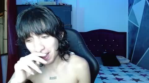 Snapshot of littlextrem chatting on 07-25-26, 02:31 Eros online show from 07-25-26, 02:31