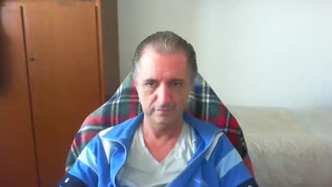 liuk53 online show from 05-13-26, 12:13