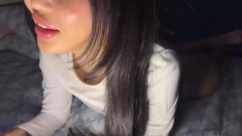 liuli_flower online show from 12-18-25, 03:51