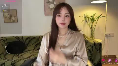 Snapshot of liunana chatting on 07-19-26, 02:04 nana online show from 07-19-26, 02:04