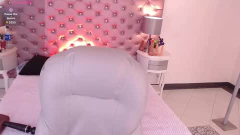 Nicky online show from 10-26-25, 03:45