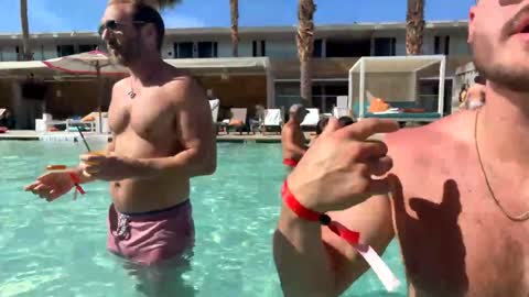 Liv and Drew online show from 04-21-26, 10:34