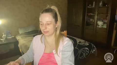 Livandria online show from 04-24-26, 07:49