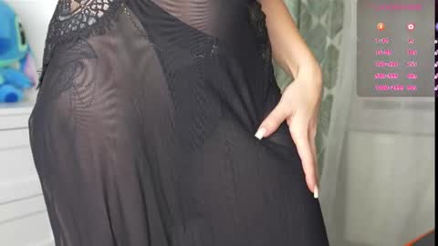 Snapshot of livia7 chatting on 10-16-25, 12:00 OnlyFans livia77 twitter liv20 4u online show from 10-16-25, 12:00