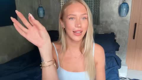 olivia online show from 02-03-26, 03:15