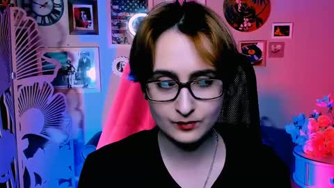 LixeLuna online show from 04-30-26, 07:04