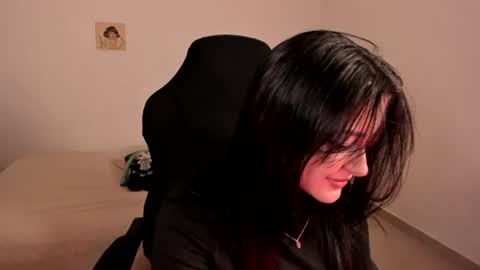 Elizabeth online show from 07-04-26, 11:44