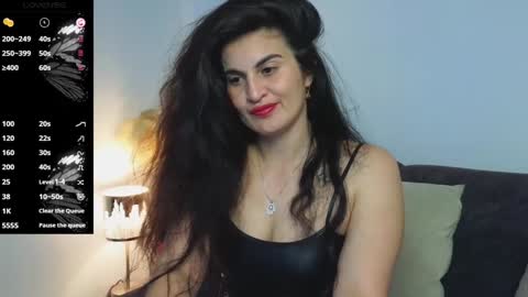 liz online show from 12-26-24, 05:08