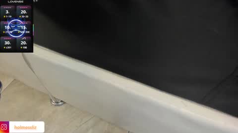 Liz  online show from 01-21-25, 01:11