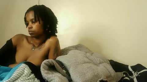liz_lovie online show from 05-10-26, 09:53