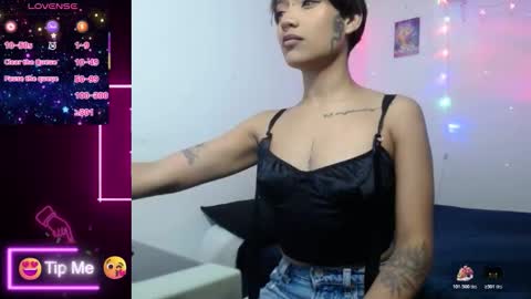 Snapshot of liz_onyx chatting on 01-10-26, 11:20 Liz online show from 01-10-26, 11:20