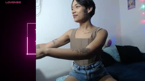 Snapshot of liz_onyx chatting on 01-12-26, 04:50 Liz online show from 01-12-26, 04:50