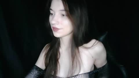 Liza  Kitty online show from 12-20-25, 12:23