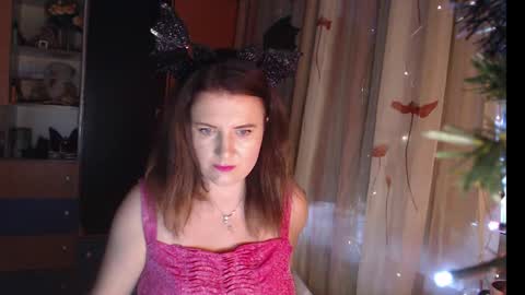 Snapshot of lizacakes chatting on 12-23-24, 11:36 LizaCakes online show from 12-23-24, 11:36