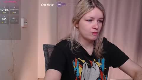 Snapshot of lizaloo666 chatting on 10-16-25, 07:15 Liza online show from 10-16-25, 07:15