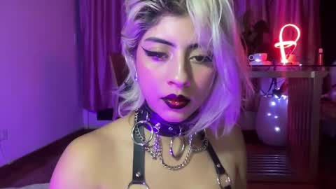 Snapshot of lizambarr chatting on 02-13-25, 05:16 Lizeth online show from 02-13-25, 05:16