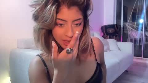 Lizeth online show from 06-12-26, 03:05