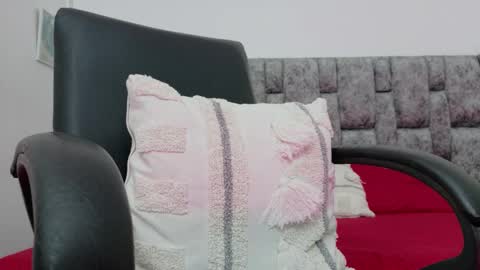  LIZBETH ROSS  online show from 11-22-25, 12:37