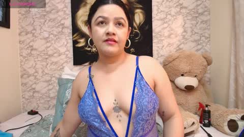 Mariana online show from 11-25-25, 07:14