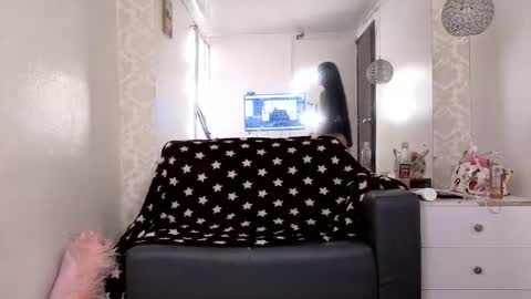 Snapshot of lizha_milf chatting on 11-19-25, 07:03 Lizha online show from 11-19-25, 07:03