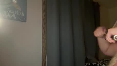 Liz Purr online show from 12-27-24, 03:04