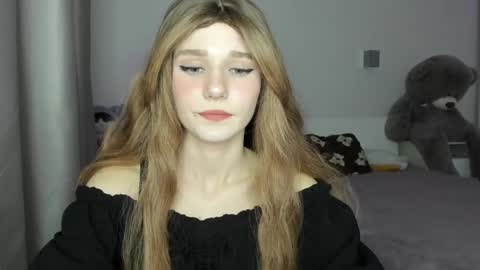 lizza_a online show from 04-07-26, 07:58