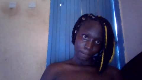 Snapshot of lizzie2020 chatting on 06-19-26, 11:36 lizzie2020 online show from 06-19-26, 11:36