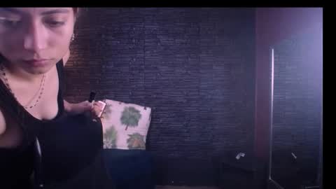 Snapshot of lizzie_collin chatting on 09-25-25, 01:26 Lizzie online show from 09-25-25, 01:26