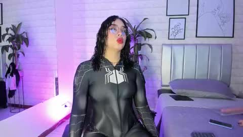  Lizzie  online show from 10-03-25, 12:02