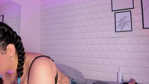  Lizzie  online show from 05-19-26, 12:11