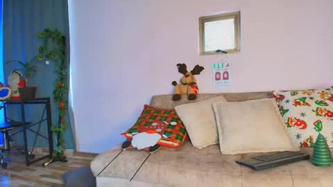 lizzy_kane online show from 12-05-25, 08:27