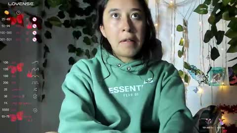Snapshot of lizzy_kawuaii chatting on 03-03-25, 04:47 lizzy online show from 03-03-25, 04:47