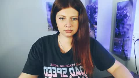 Lizzy3 online show from 06-15-26, 10:17