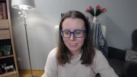 Lizzy online show from 01-19-26, 05:55