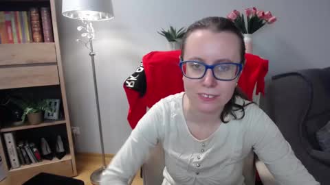 Lizzy online show from 03-04-26, 05:35