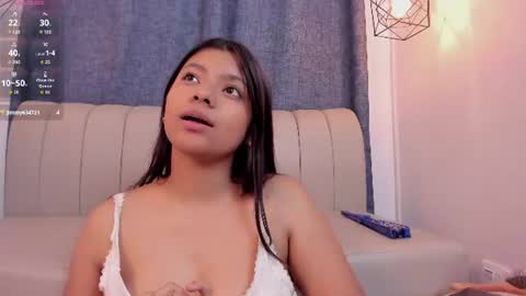 Snapshot of lizzy_sweets chatting on 06-17-26, 10:32 LIZZY online show from 06-17-26, 10:32