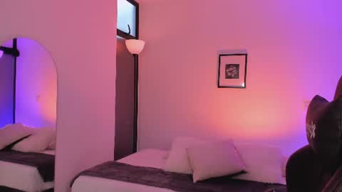 Lizzy Colins online show from 06-19-26, 07:28