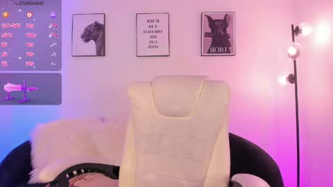 lizzyponcee online show from 05-25-26, 09:37