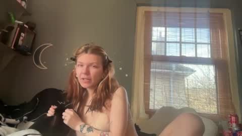Snapshot of lizzyylovesick chatting on 01-25-25, 02:03 lizzybunny online show from 01-25-25, 02:03