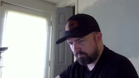 Snapshot of lj345689 chatting on 10-06-25, 05:21 lj345689 online show from 10-06-25, 05:21