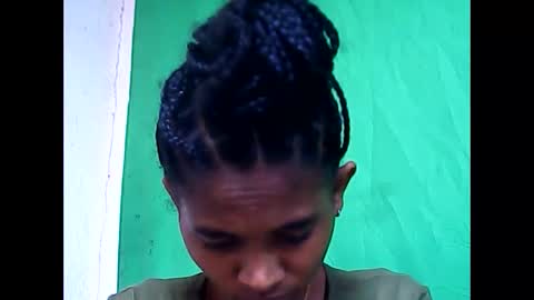 llouisse online show from 04-20-26, 10:18