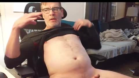 Snapshot of lngdickdaddy chatting on 10-30-25, 06:41 LongDick Daddy online show from 10-30-25, 06:41