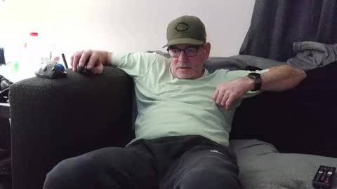 Snapshot of lngdickdaddy chatting on 03-30-26, 12:11 LongDick Daddy online show from 03-30-26, 12:11